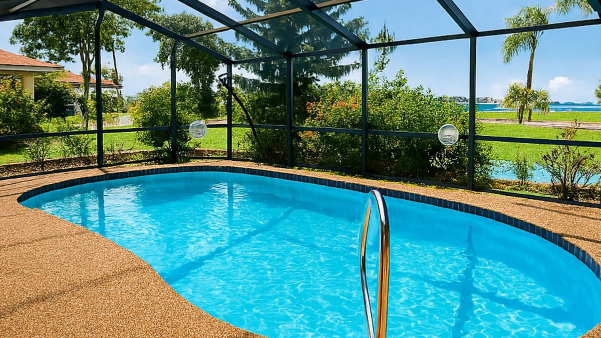 Pebble Beach House | !HEATED POOL/LANAI-BBQ-CANAL WATERFRONT-NEAR BEACH/GOLF/PARK/TENNIS/RESTAURANTS!