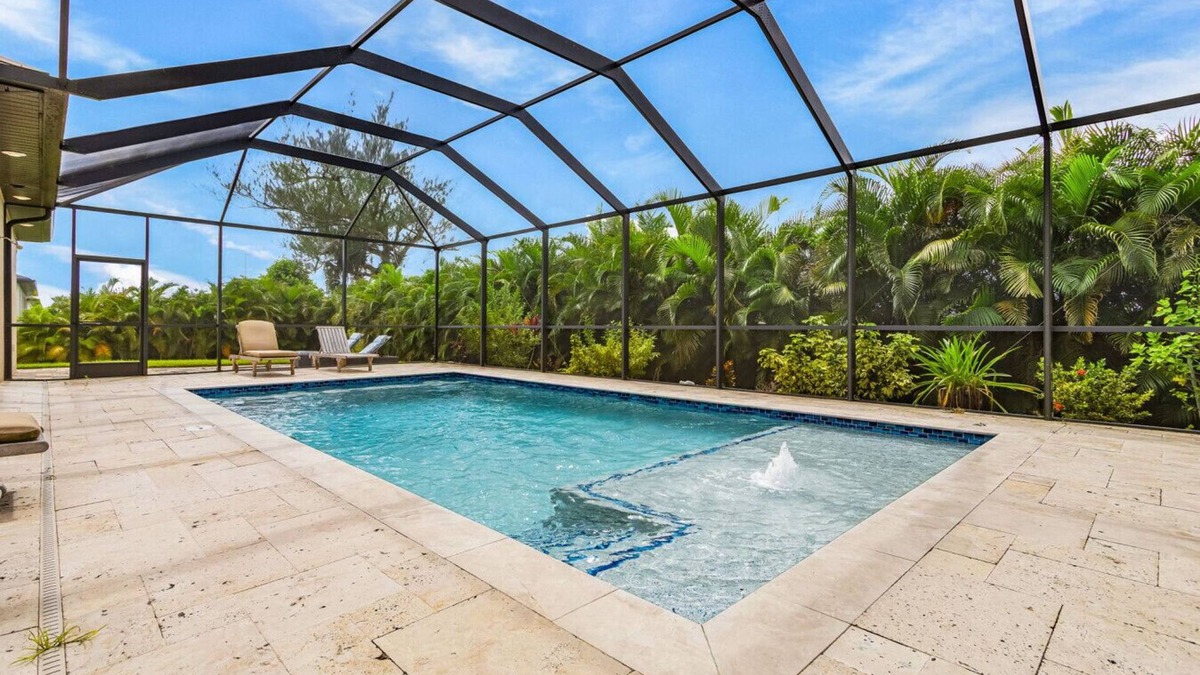 Burnt Store House | Heated Pool Outdoor Kitchen Grill+ Pet Friendly