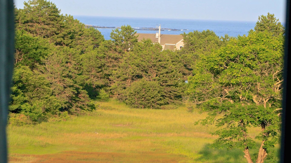 Kennebunk House | Heated Pool, Private Beach, Gorgeous Views, Pet,10% discount for 7 days or more