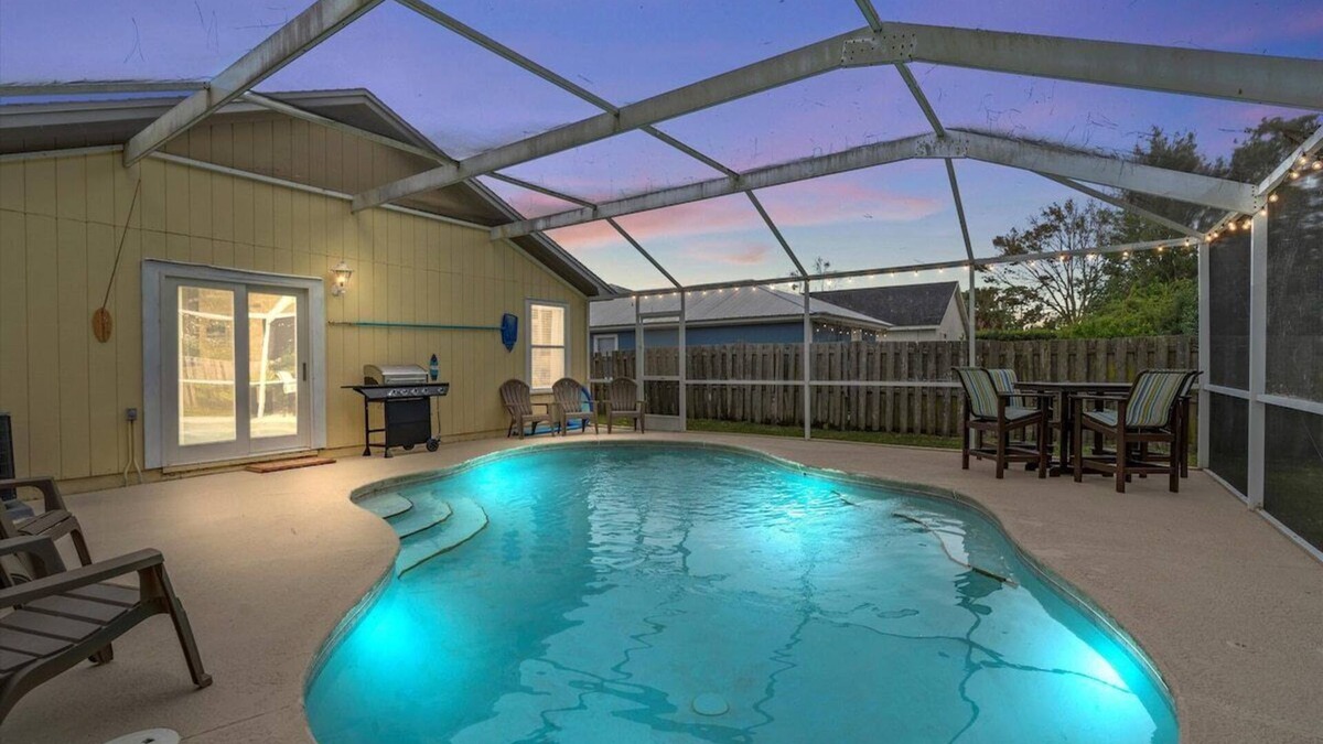 Jacksonville Beach House | Heated Pool & Game Room! The Sunshine Cottage