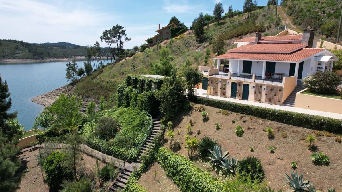 Tomar House | HEAVEN IS A PLACE ON EARTH