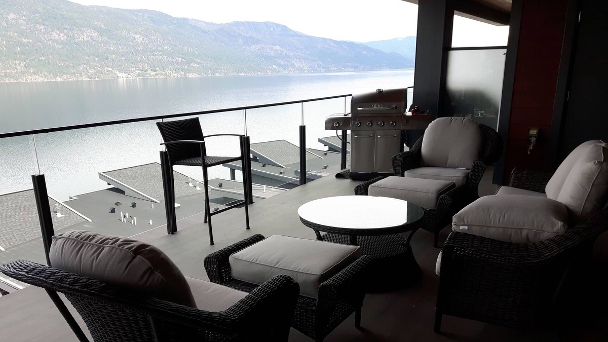 North End Condo | Heaven on the Lake McKinley Beach Kelowna 412