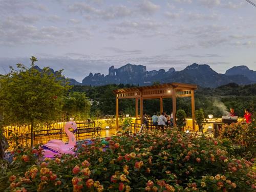 Yongding House | Heaven's Gate Home Stay -free pick up service-panoramic view of Tianmen Mountain