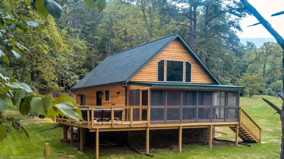 Luray Cabin | Heaven's Hideaway- perfect getaway near the river!