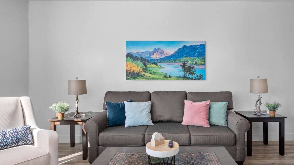 Sunset Heights Apartment | Heavenly Hideaway in Orem