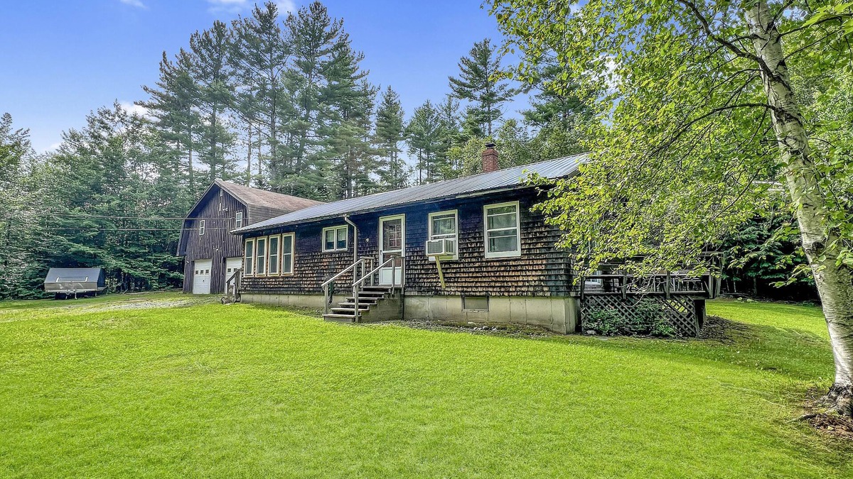 Monson House | Hebron Hideaway (Direct ATV and Snowmobile Trail Access)