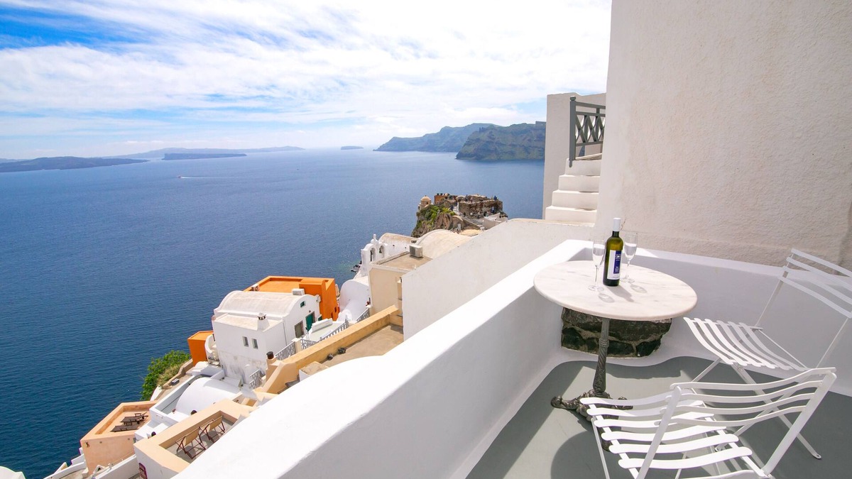 Oia House | Hector Caldera Nest Oia Santorini