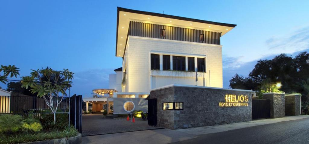 Watampone Hotel | HELIOS HOTEL & CONVENTION