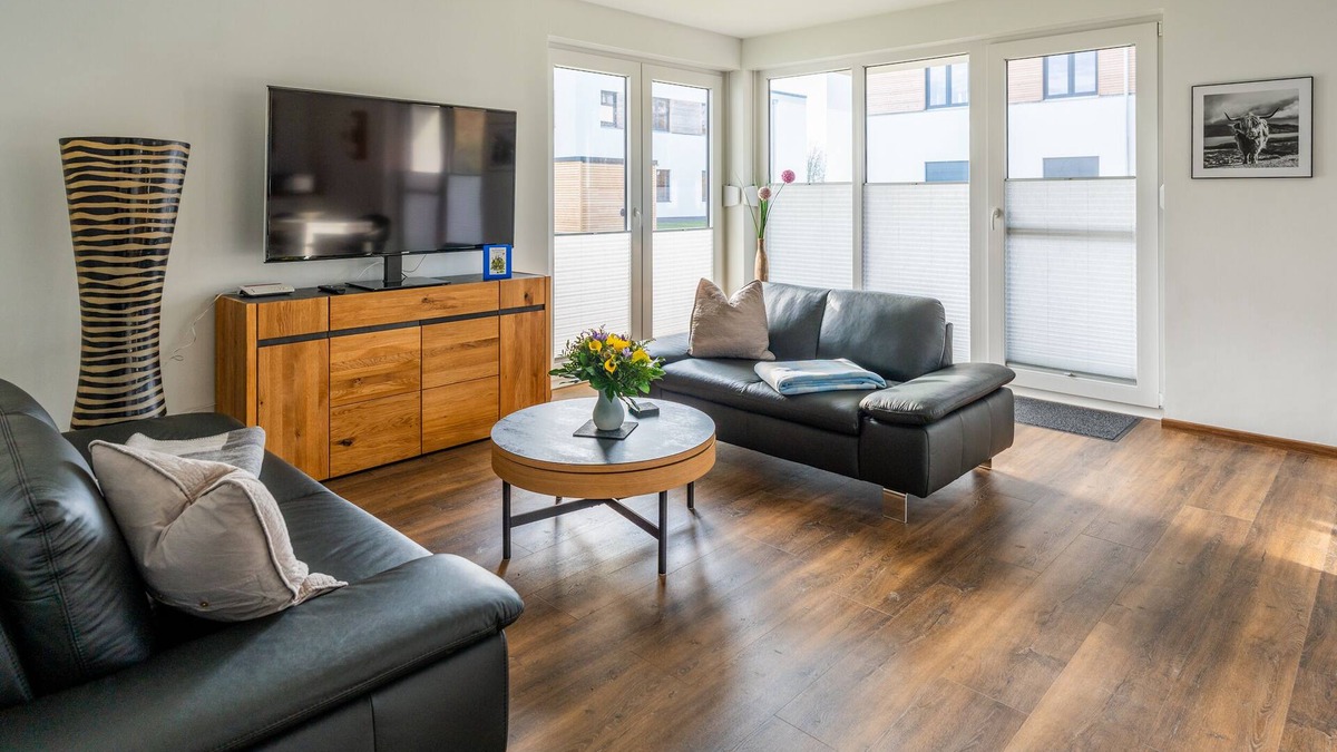 Schwerin Apartment | Helle 3 Zimmer Ferienwohnung, 83 Quadratmeter, Direkt am Schweriner See