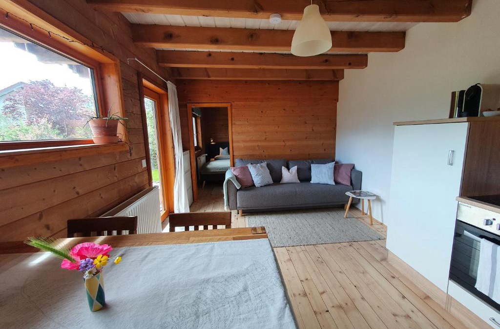 Rudow Apartment | Helle und idyllische 2 Zimmer Wohnung am Rande von Berlin