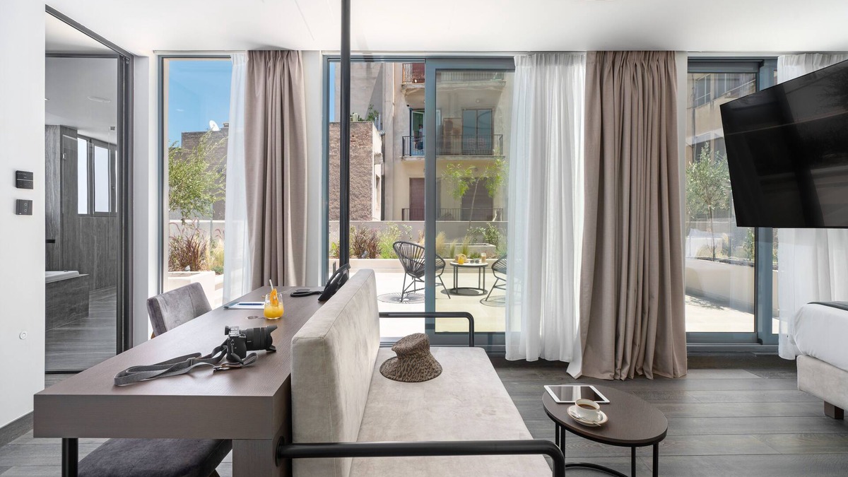 Monastiraki Hotel | Hellenic Vibes Smart Hotel
