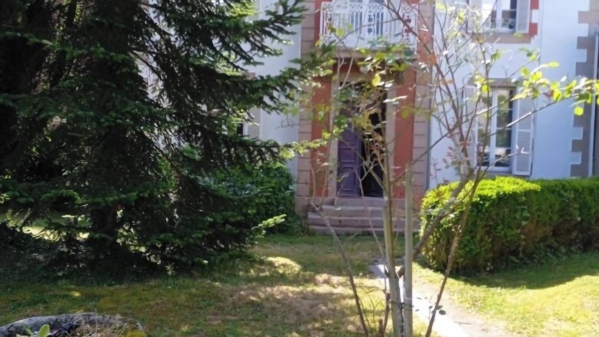 Morlaix House | Helocar