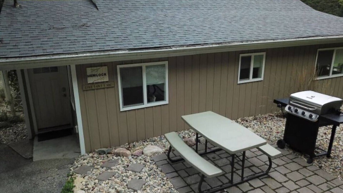 Ludington Cottage | HEMLOCK - Grace Landing Cottages With Stunning Sunsets Over Hamlin Lake