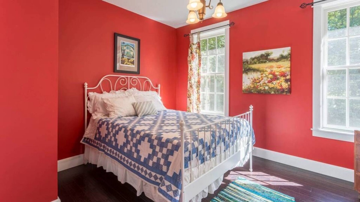 Langley House | Hen Haven Country Cottage