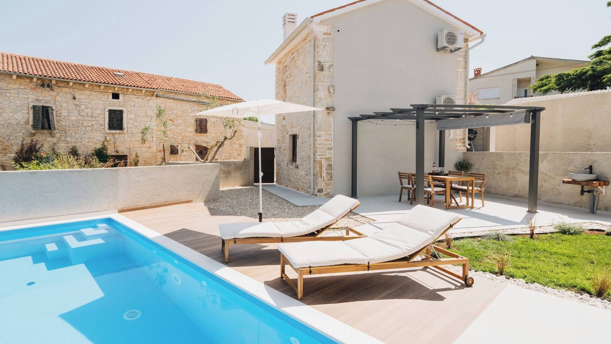 Valtura Villa | Heritage New Stone Villa Allegra - Private Swimming Pool & Garden