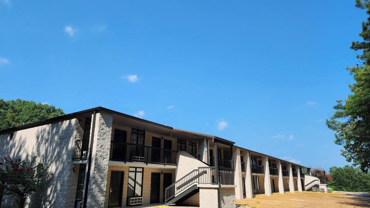 Iuka Hotel | Heritage PLACE HOTEL IUKA