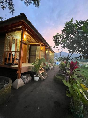 Pemenang House | Herman Pondok Nyodok