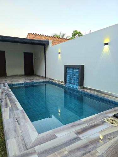 Santa Cruz House | Hermosa Casa Vacacional con piscina privada cerca del Aeropuerto
