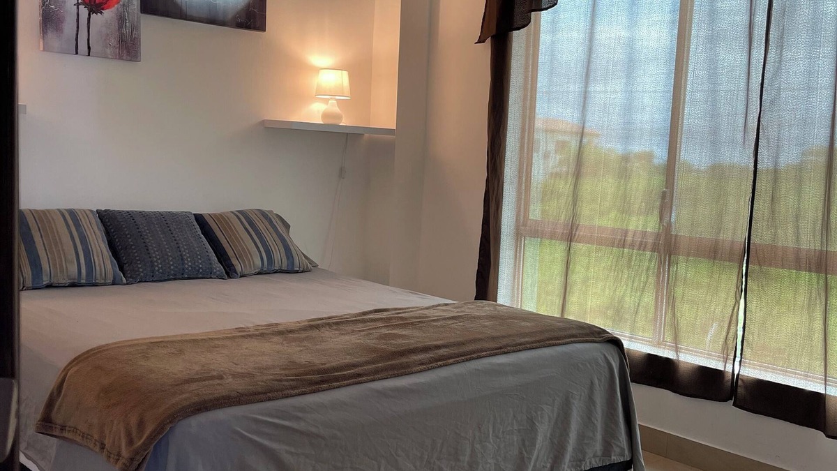 Punta Blanca Apartment | Hermoso departamento 3 min de la playa + piscina + parqueo