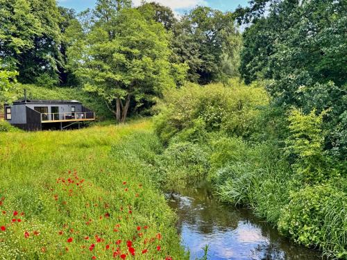 Market Drayton House | Heron - Luxurious Off-Grid Eco Cabin with River views