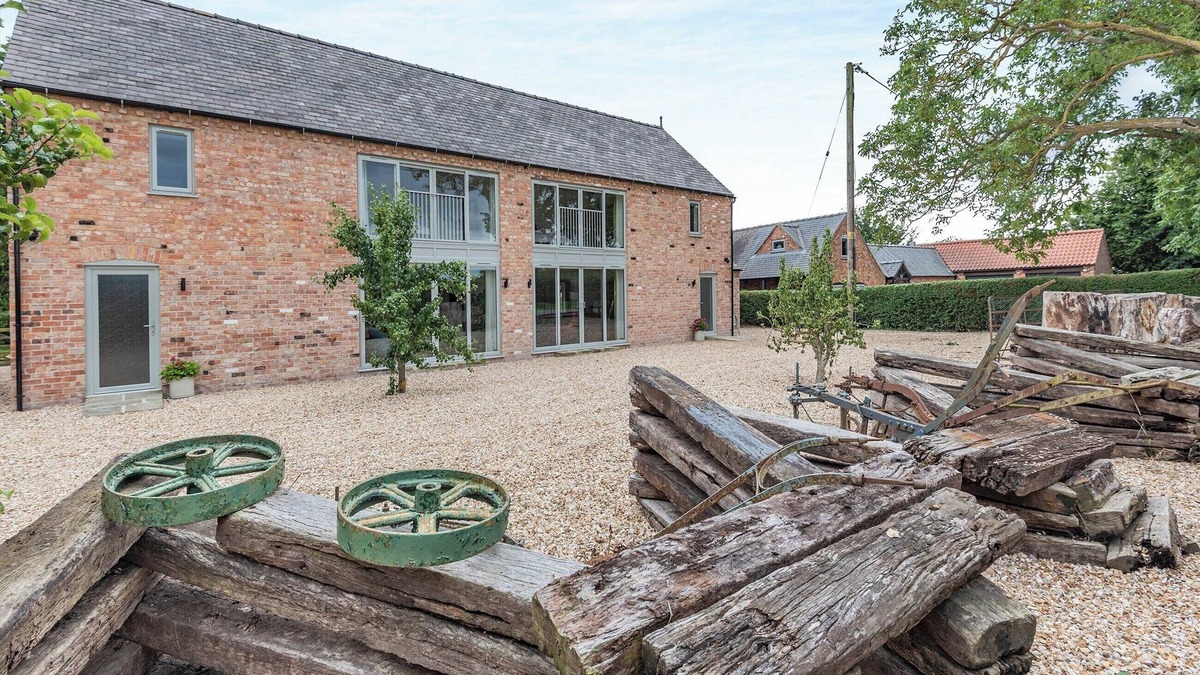 Horncastle Cottage | Heron's Den - UK44529