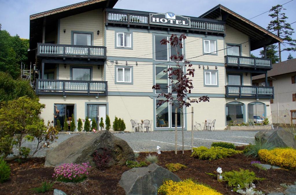 Campbell River Hotel | Heron's Landing Hotel