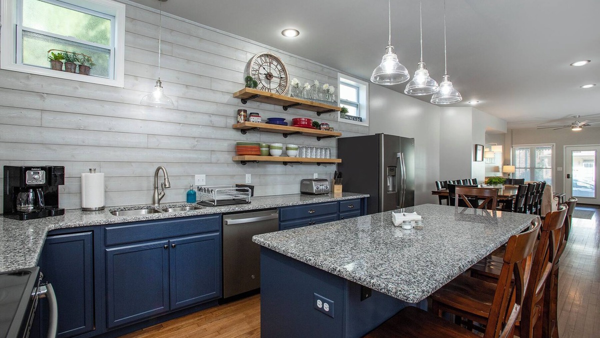 Hummelstown House | Hersheypark 3.4 miles-West End Nest