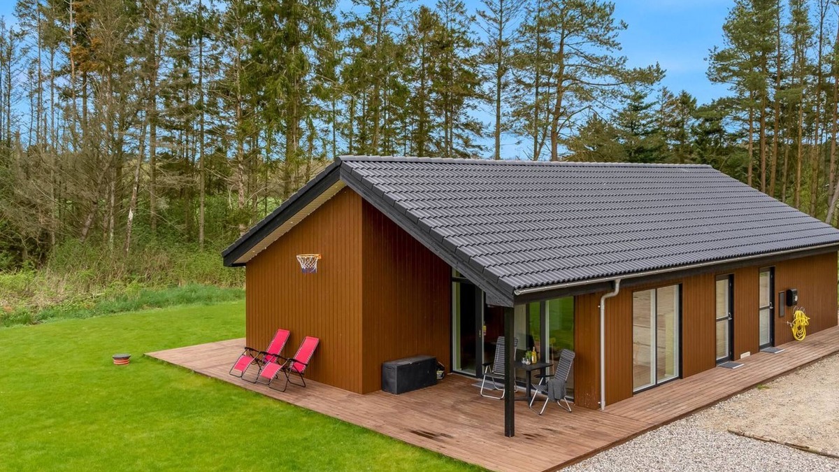 Hals House | "Herwarth" - 2.3km from the sea by Interhome