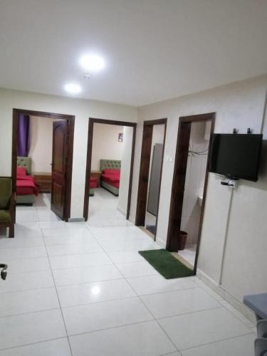 Al Duqqi Apartment | Hi apartment