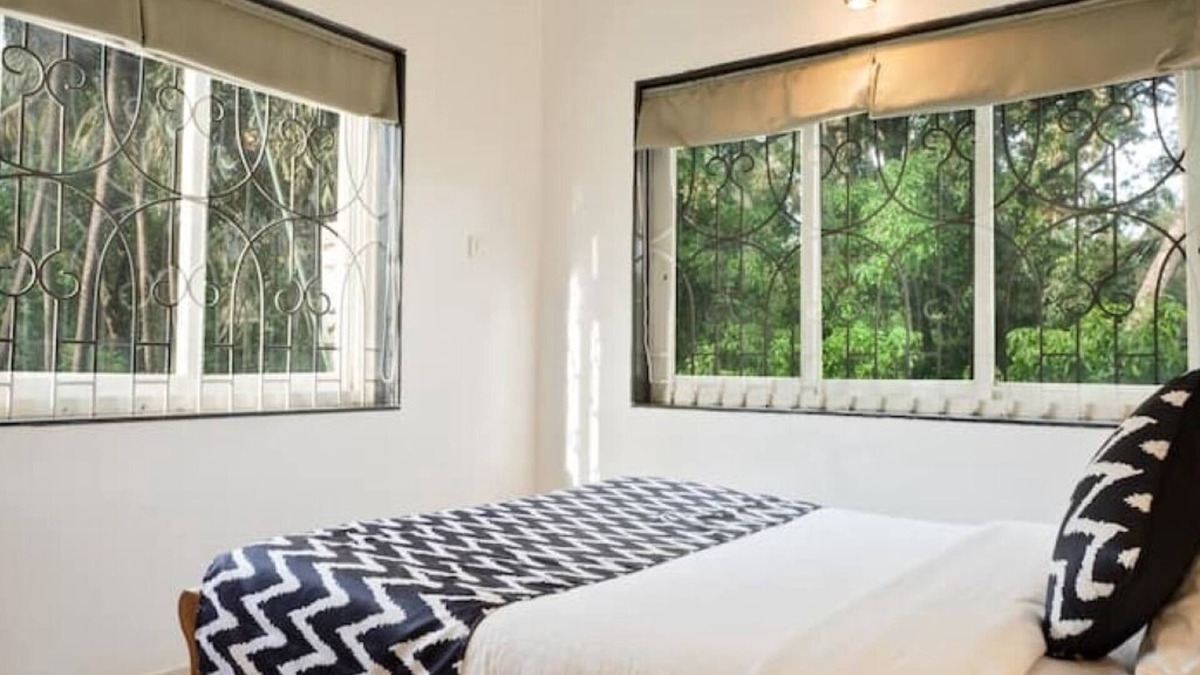 Arpora Villa | Hi5 Stays Casa SEaRENITY 4BHK Pvt Pool North Goa