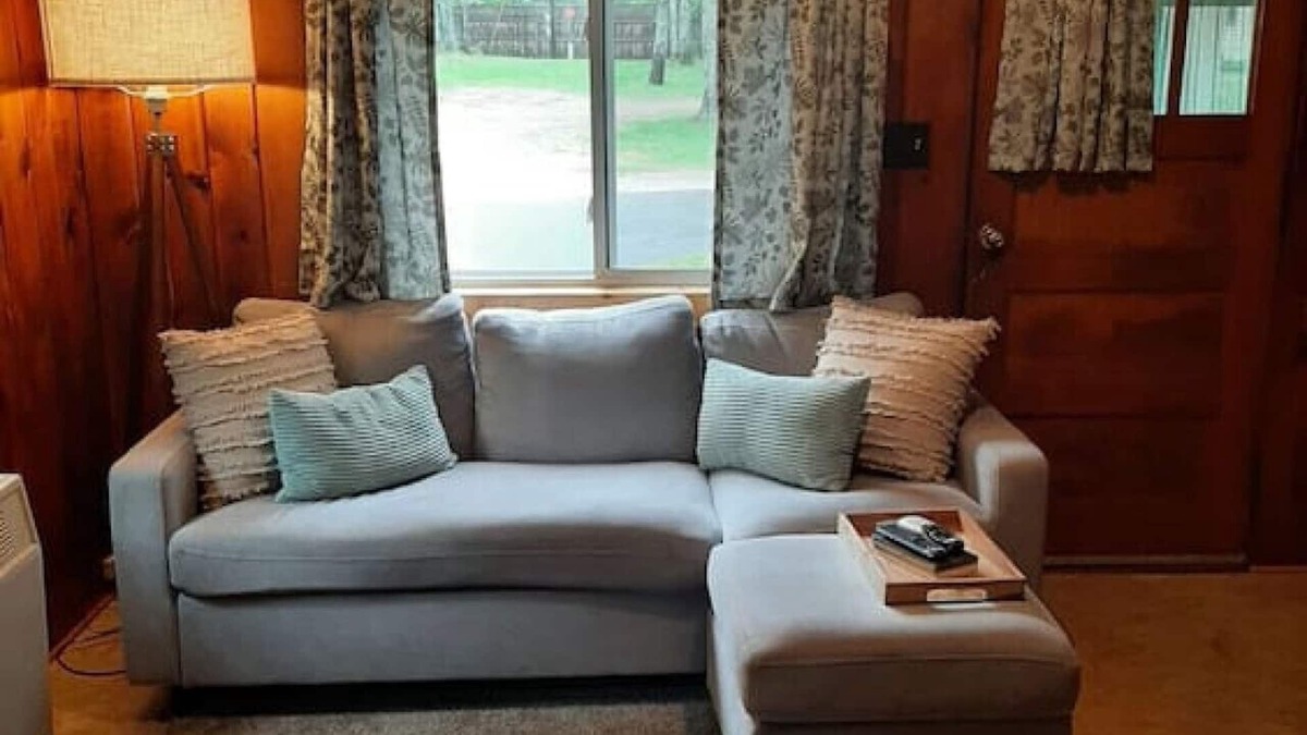 Au Train Cabin | Hiawatha @ Kimar's Resort Lk SUP