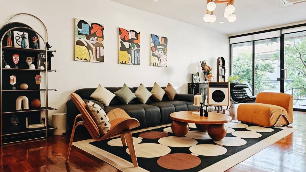 Khlong Tan Nuea House | Hidden 4-bedroom townhome with AC/WiFi in Ekkamai