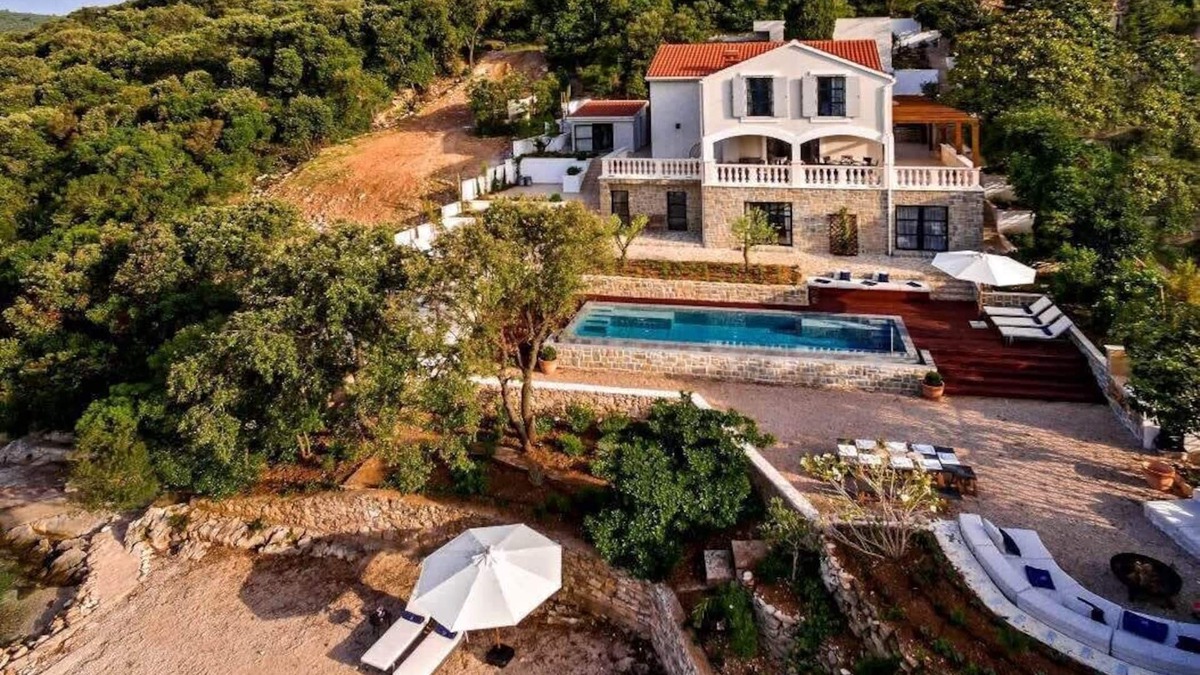 Zrnovo Villa | Hidden Escape Villa on the Beach of Korcula Island