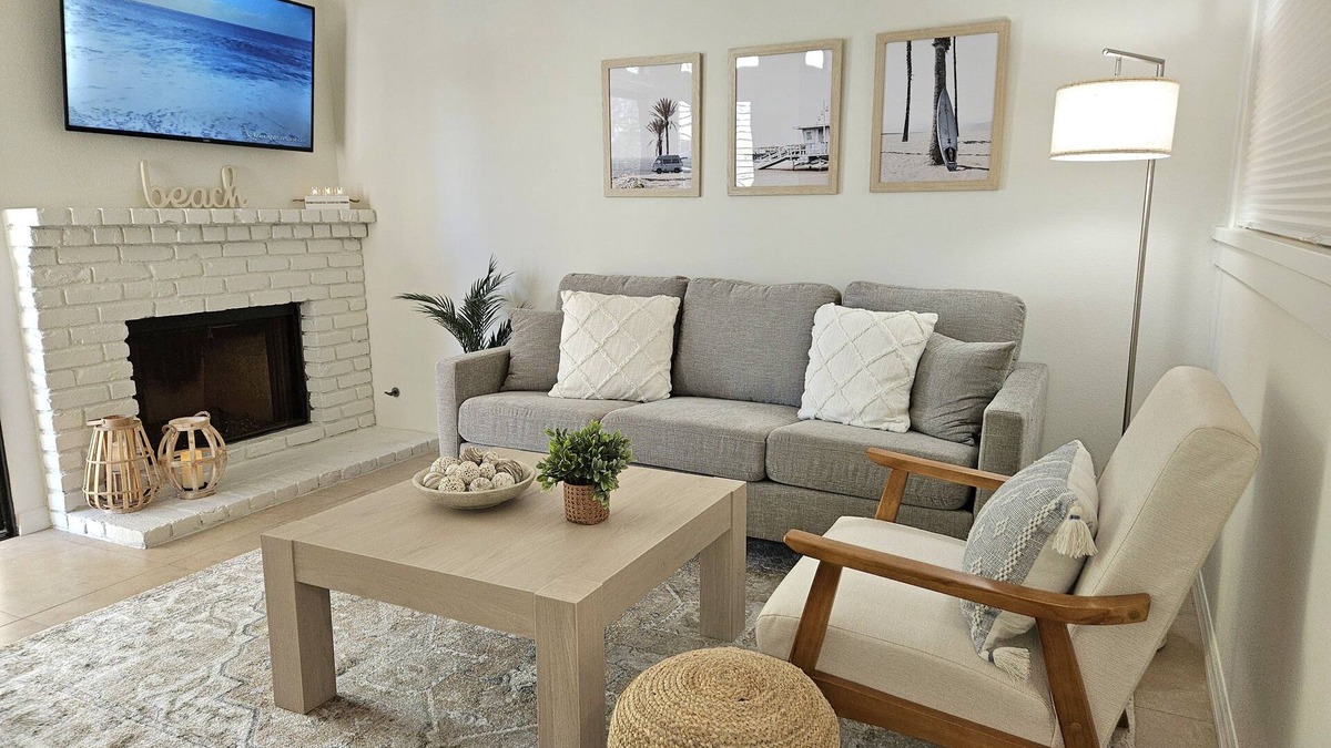 Huntington Beach Condo | Hidden Gem by the Beach
