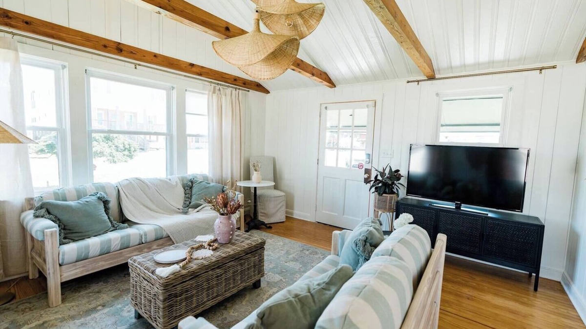 Kure Beach House | Hidden gem in Kure|2min walk to Beach|Hot Tub