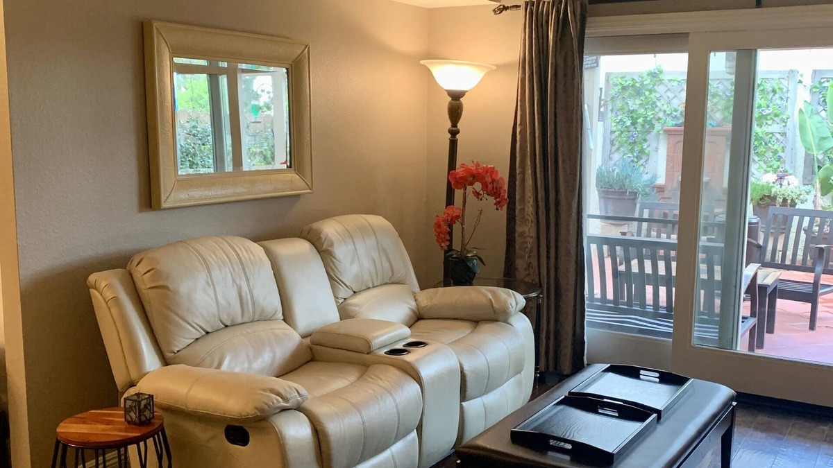 Ventura House | Hidden Gem!