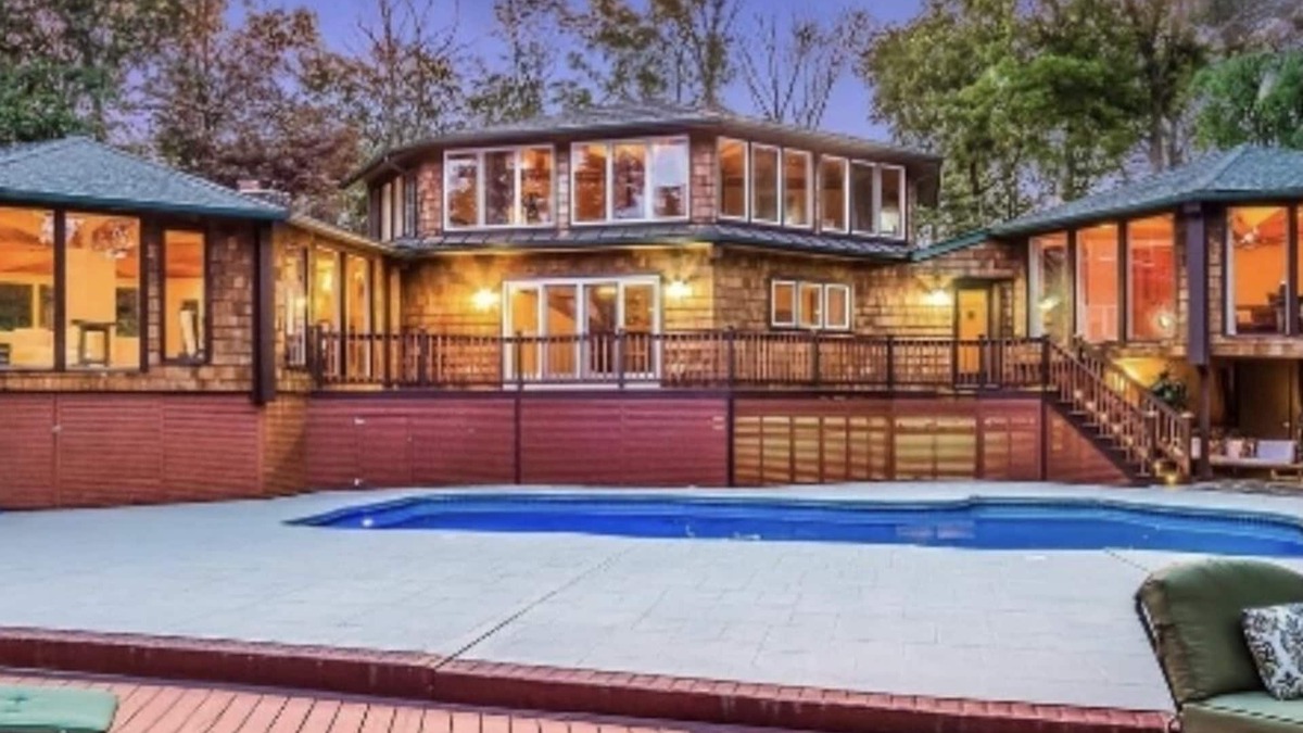 Baptistown House | Hidden Haven Retreat-Luxury Awaits