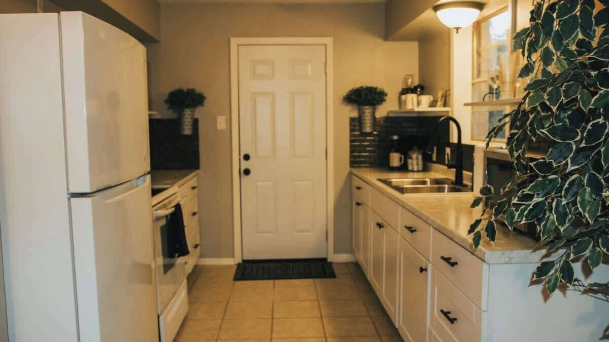 Longview House | Hidden Treasure Summa