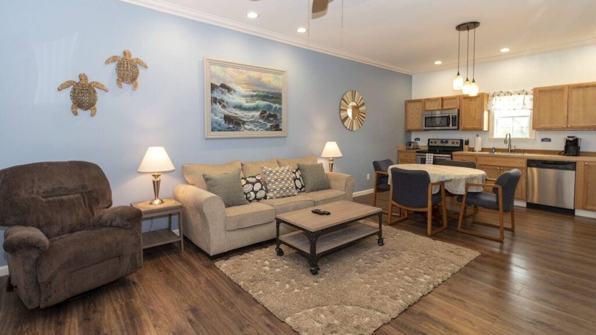 Crescent Beach Apartment | Hidden Villas - Pet Friendly walking distance to beach and intracoastal