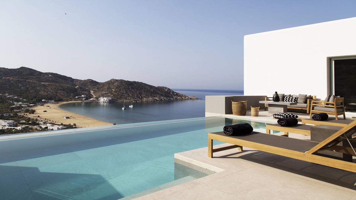 Mylopotas House | Hide out Suites