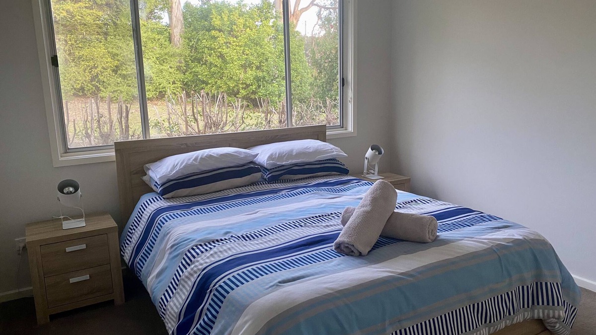 Nords Wharf House | Hideaway By The Lake - The perfect lakeside holiday location!n