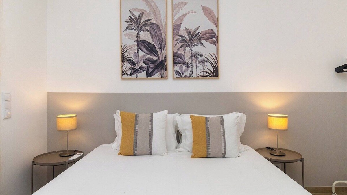 Alto do Pina Apartment | Hideaway Family Apartment | Private Terrace | AC