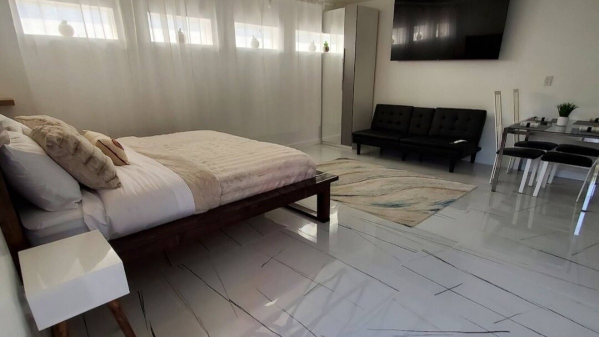 Largo Apartment | Hideaway Haven: Cozy studio with WiFi, AC in charming Largo
