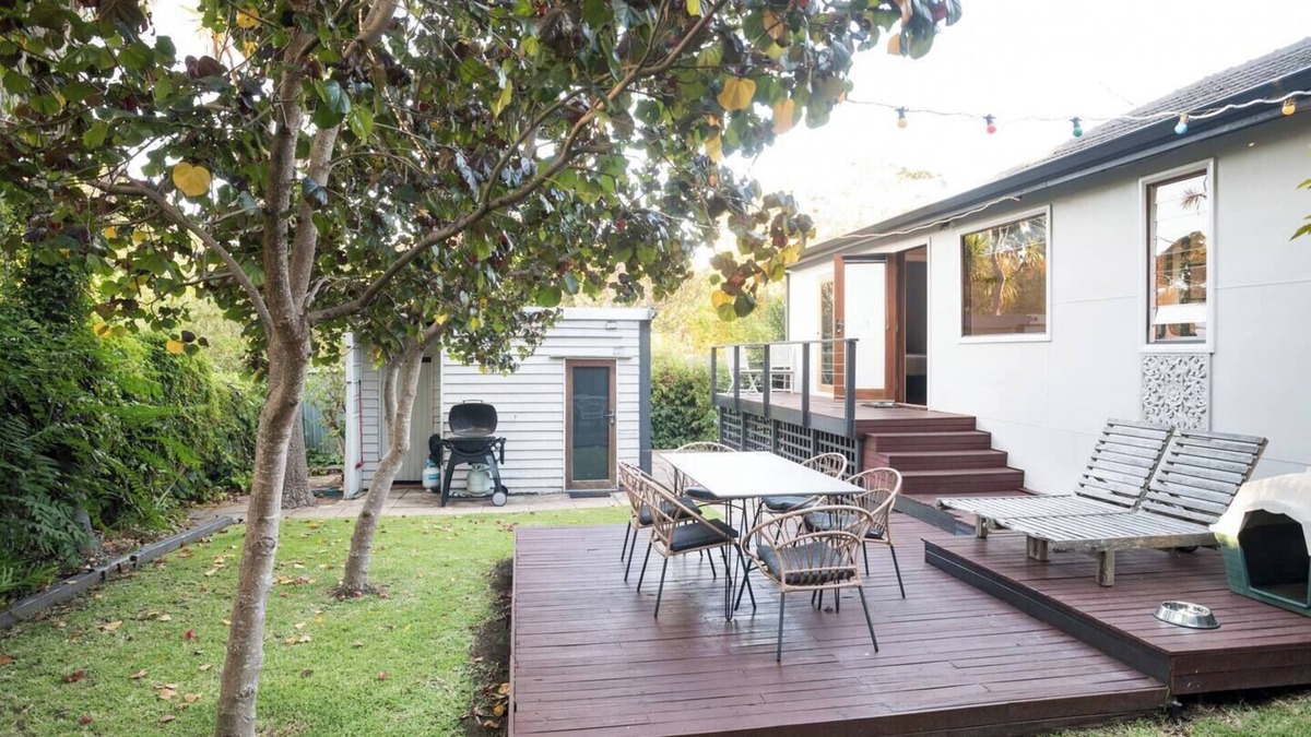 Margaret River House | Higgins Hideaway Central Cottage with Garden Oasis