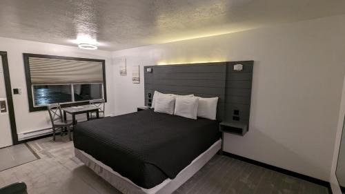 Salina Hotel | High Desert Inn