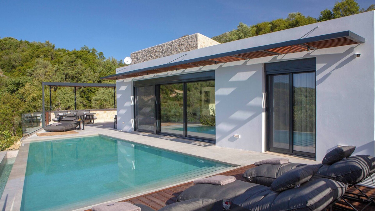 Fternon Villa | High End Faos Villas two