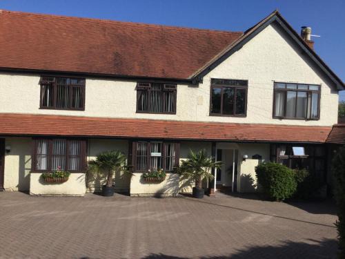 Botley Apartment | High Hedges Apartment C
