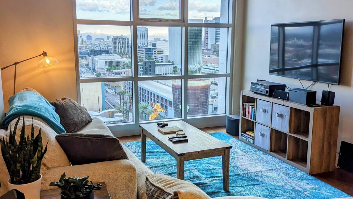 Downtown Las Vegas Condo | High-rise luxury condo a block off Fremont St!