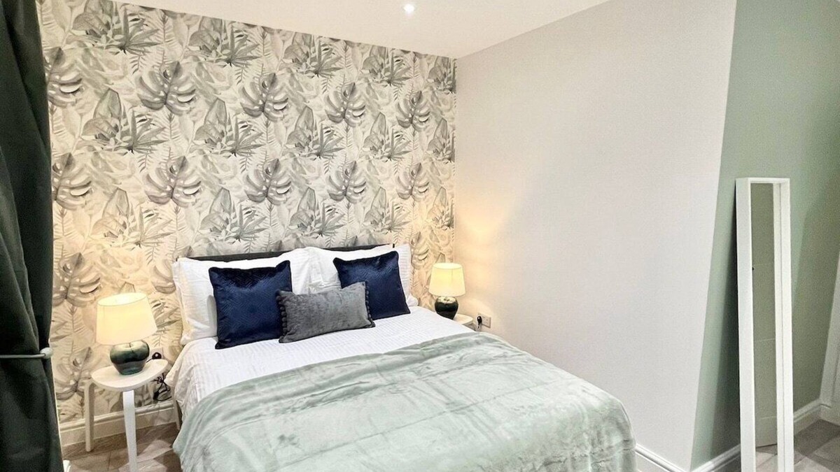 Ealing Apartment | High-Spec Apartment in London - Sleeps 4