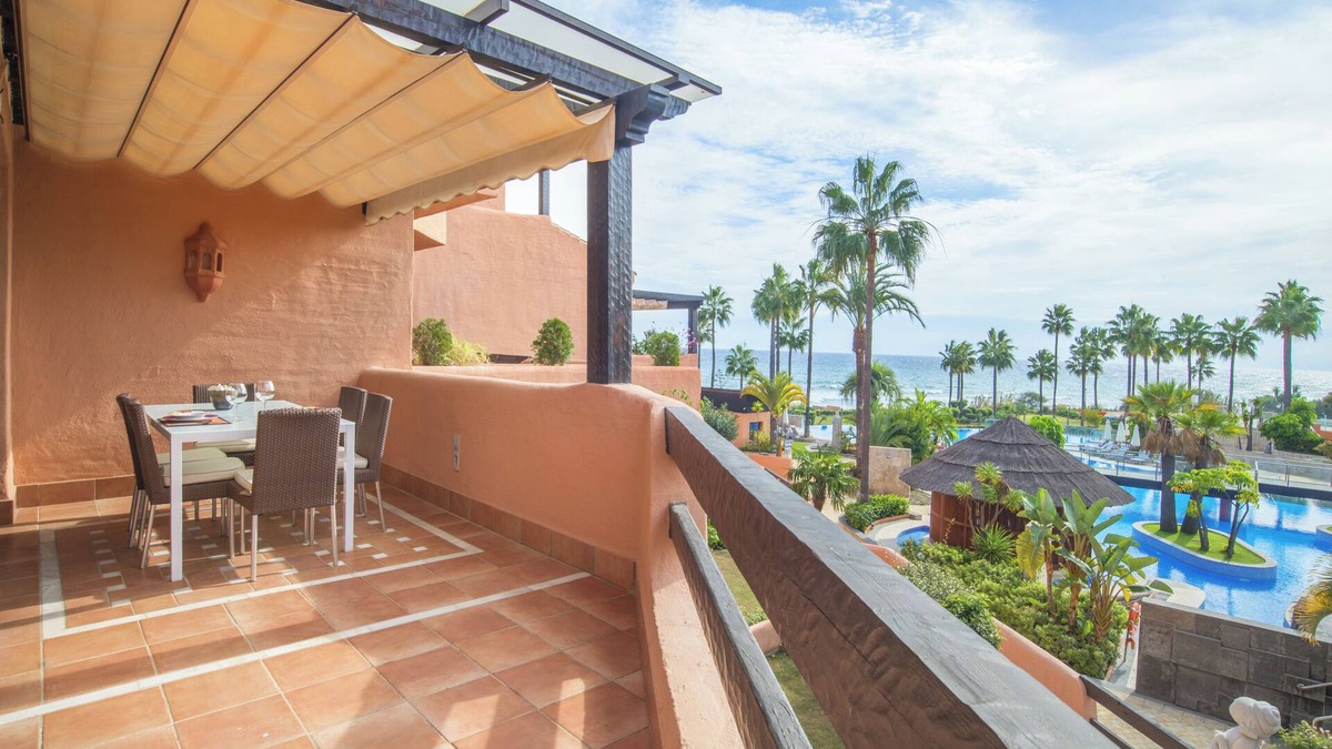 New Golden Mile Apartment | High standard beach front apartment with Sea View